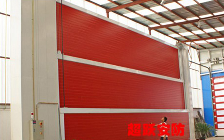 2013.6.26山西五建大同玄武巖項目丁經理選購太原超躍工業翻板提升門