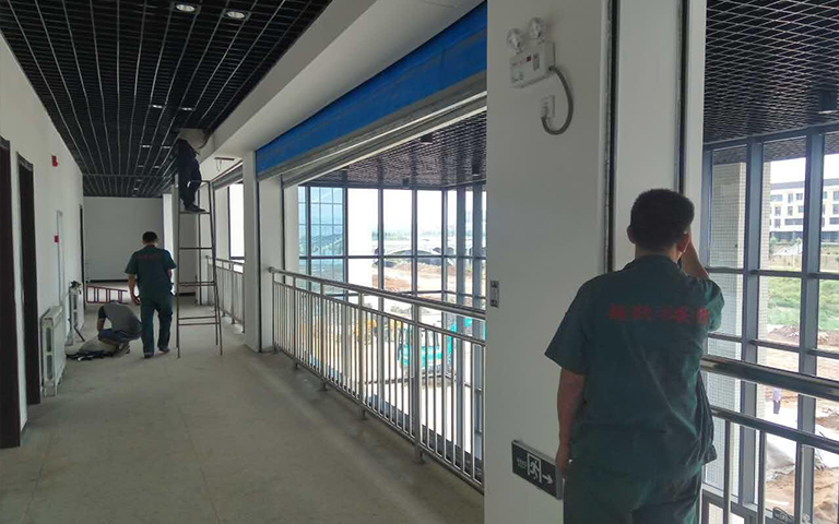 8月25日師范學院防火卷簾調試作業動態圖